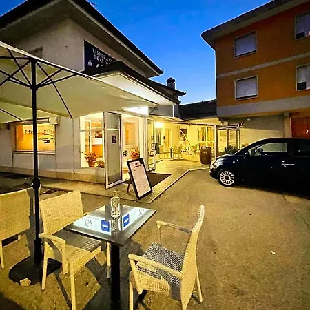 Trattoria Al Taj Hotel