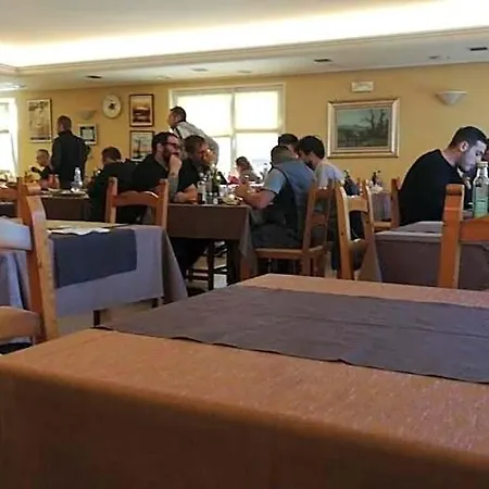 Hotel Trattoria Al Taj 2*