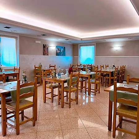 Trattoria Al Taj Hotell Sevegliano