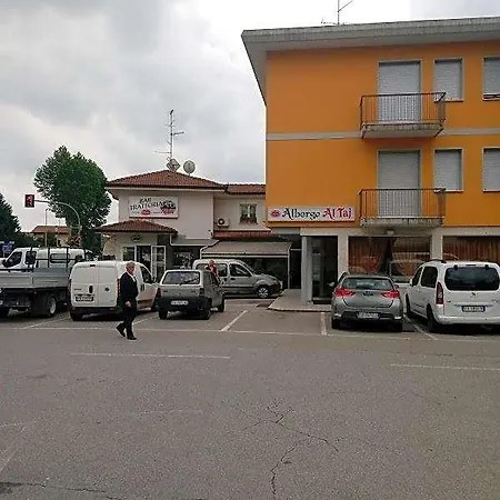 Trattoria Al Taj Hotell 2*